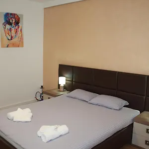 Dristor - Foarte Curat Si Frumos Bucureşti