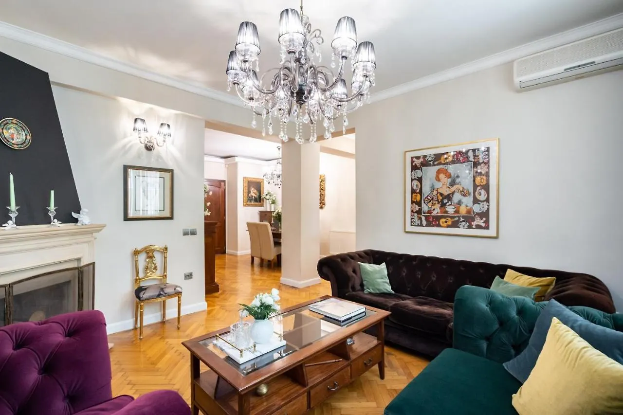 Casa Lu Villa Bucureşti